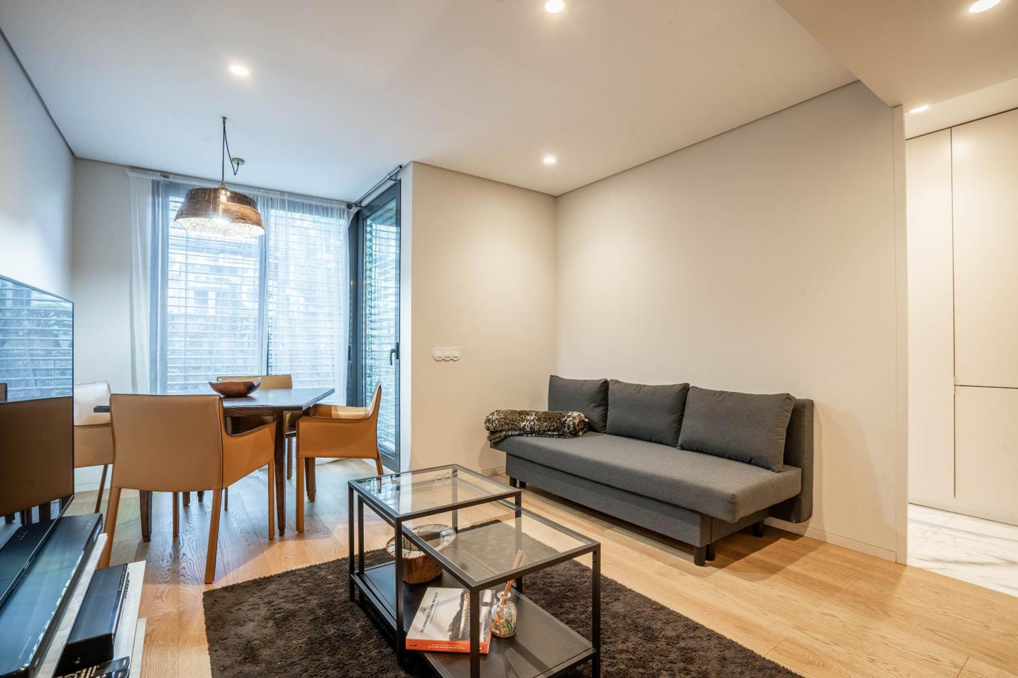 Primrose 1Br Delight W Parking By Lovelystay Porto Luaran gambar