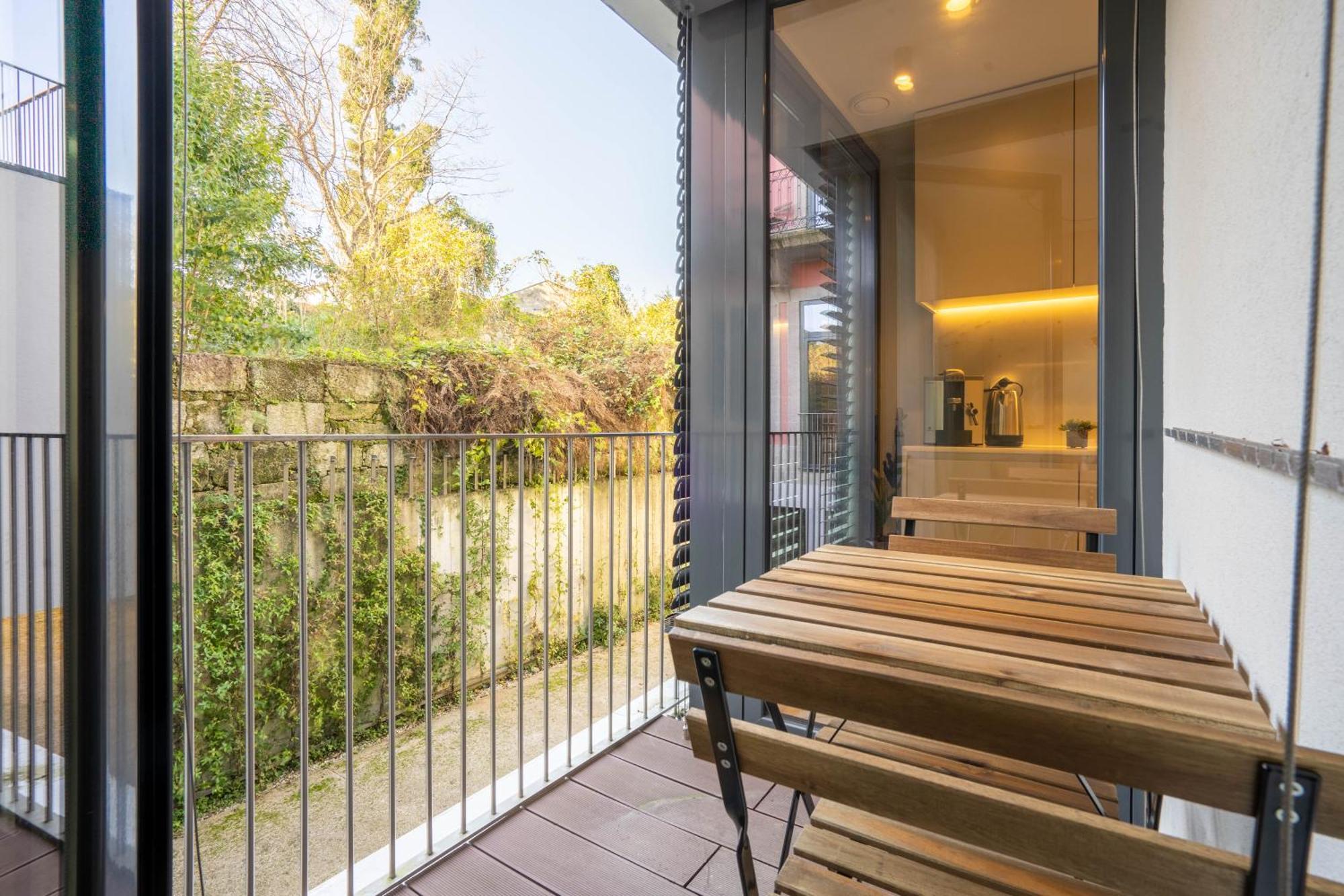 Primrose 1Br Delight W Parking By Lovelystay Porto Luaran gambar